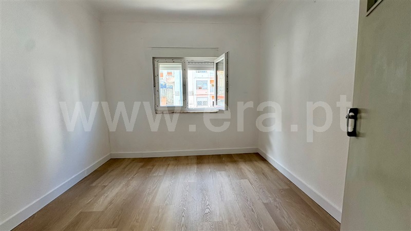 Apartamento T3 à venda em Centro, Guarda — foto 6