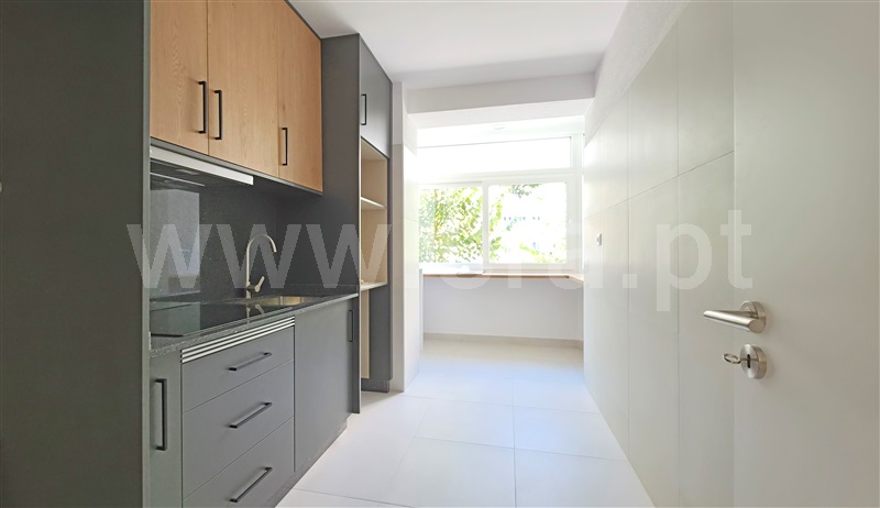 Apartamento T3 à venda em Centro, €199.000