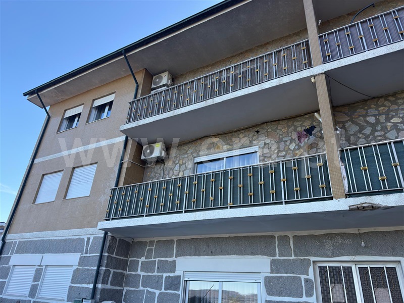 Apartamento T3 / Guimarães, Sande São Lourenço e Balazar