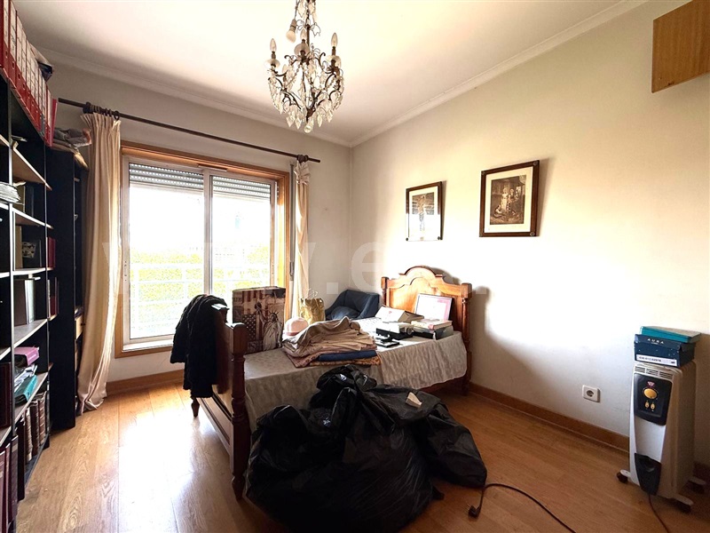 Apartamento T3 / Lisboa, Jardins de Benfica - More