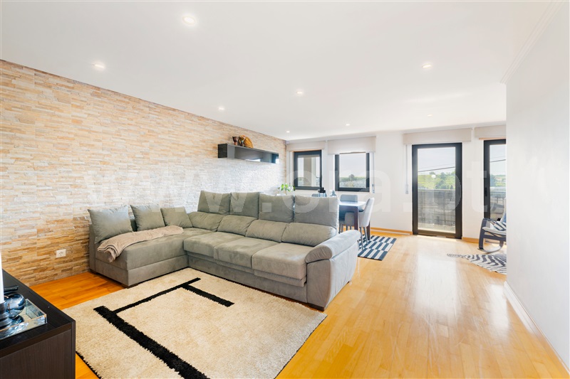 Apartamento T3 / Loures, Camarate Unhos e Apelação