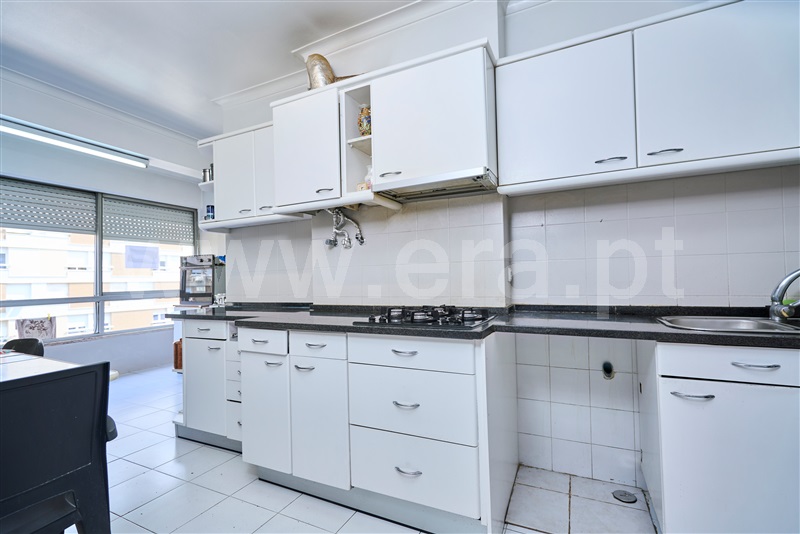 Apartamento T3 / Loures, Portela