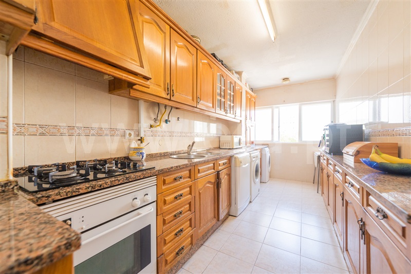 Apartamento T3 / Loures, Santo António dos Cavaleiros e Frielas