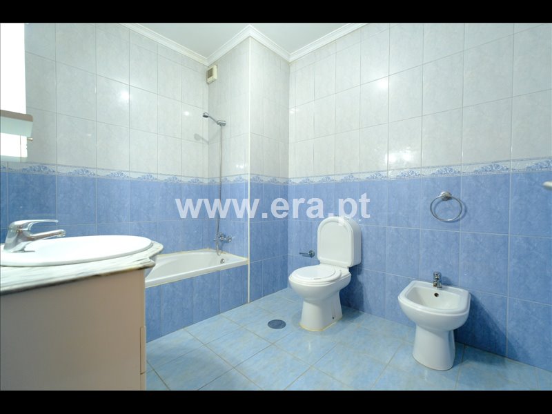 Apartamento T3 à venda em Silvares, Pias, Nogueira e Alvarenga, €237.500