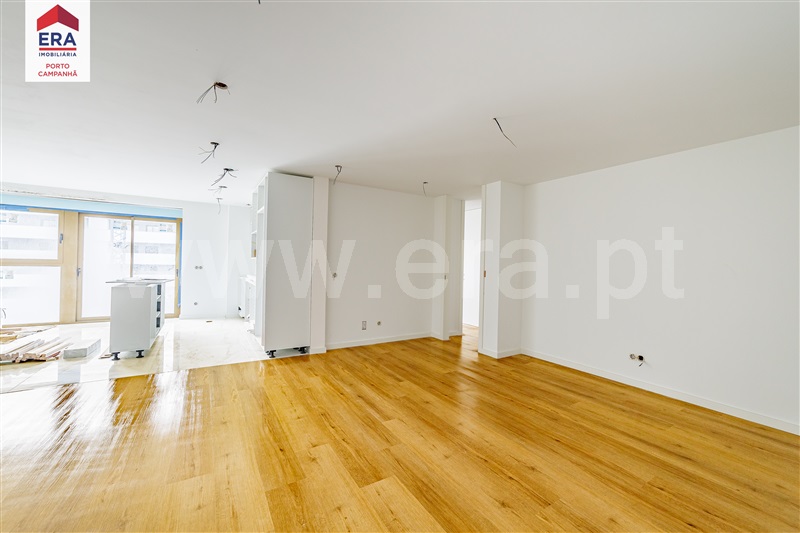 Apartamento T3 / Maia, Moreira