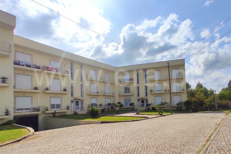 Apartamento T3 / Marco de Canaveses, Favões