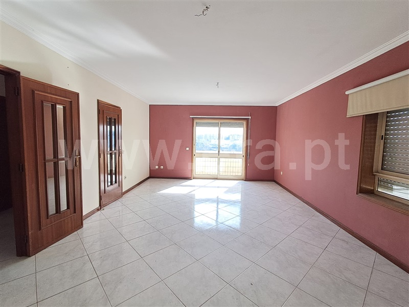 Apartamento T3 / Matosinhos, S. Mamede Infesta