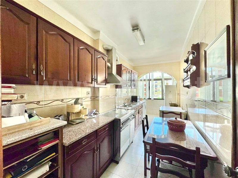 Apartamento T3 / Moita, Bx. Banheira / Igreja