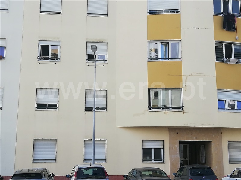 Apartamento T3 / Moita, Zona 3 - Urb. S. Sebastião, Alto da Moita e Fragata