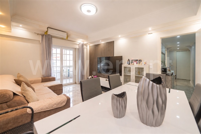 Apartamento T3 à venda em Póvoa de Santo Adrião e Olival Basto, Odivelas — foto 2