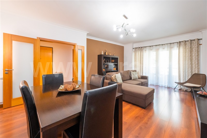 Apartamento T3 / Odivelas, Urb. Colinas do Cruzeiro