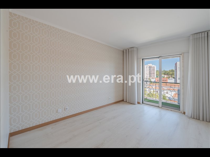 Apartamento T3 à venda em Carnaxide e Queijas, Oeiras — foto 15