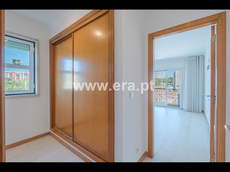 Apartamento T3 à venda em Carnaxide e Queijas, Oeiras — foto 13
