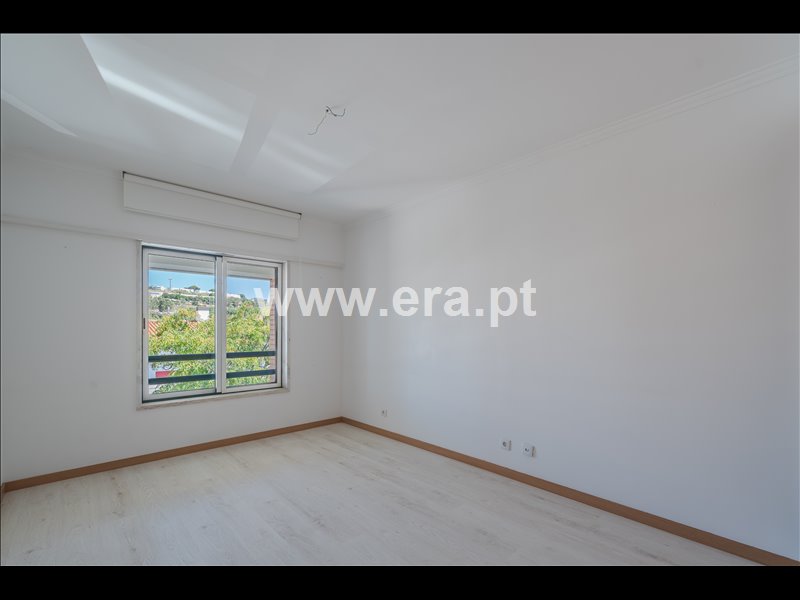 Apartamento T3 à venda em Carnaxide e Queijas, Oeiras — foto 16