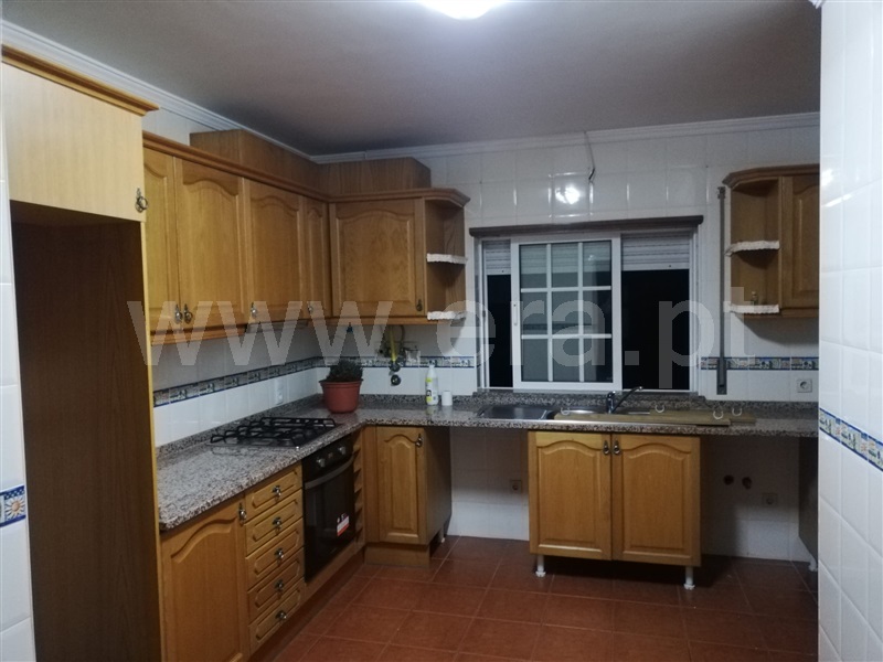 Apartamento T3 / Oliveira do Bairro, Oiã