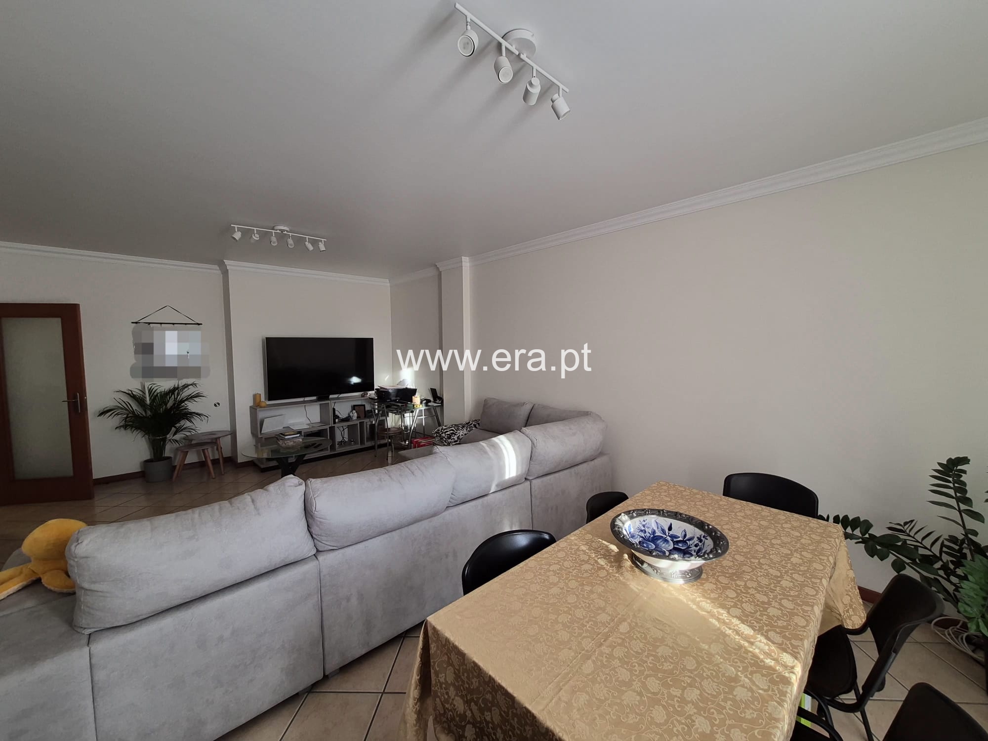 Apartamento T3 / Oliveira do Bairro, Oiã