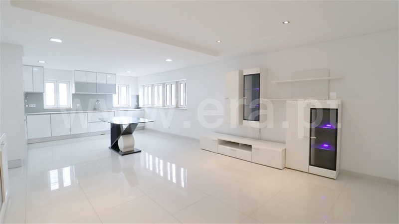 Apartamento T3 / Ourém, Freixianda, Ribeira do Fárrio e Formigais
