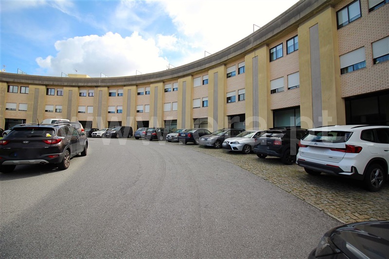 Apartamento T3 / Paredes, Parada de Todeia