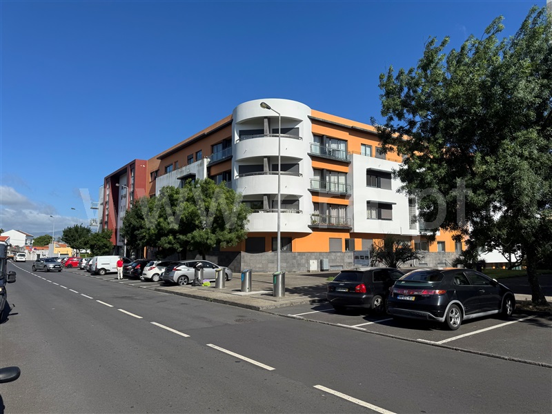 Apartamento T3 / Ponta Delgada, Ponta Delgada (São José)