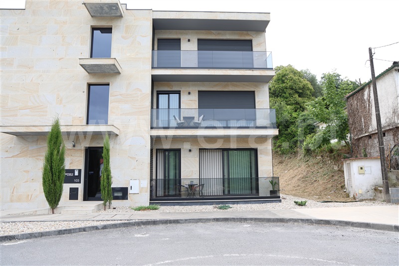 Apartamento T3 / Ponte da Barca, Vade (São Tomé)
