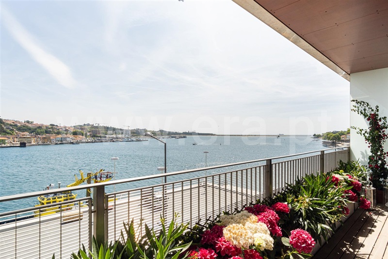 Apartamento T3 / Porto, Largo do Ouro