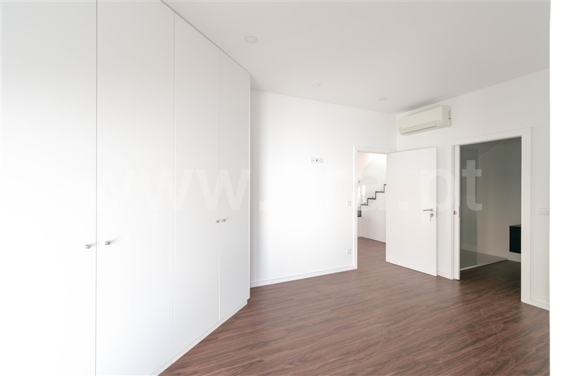 Apartamento T3 à venda em Lordelo do Ouro e Massarelos, Porto — foto 9