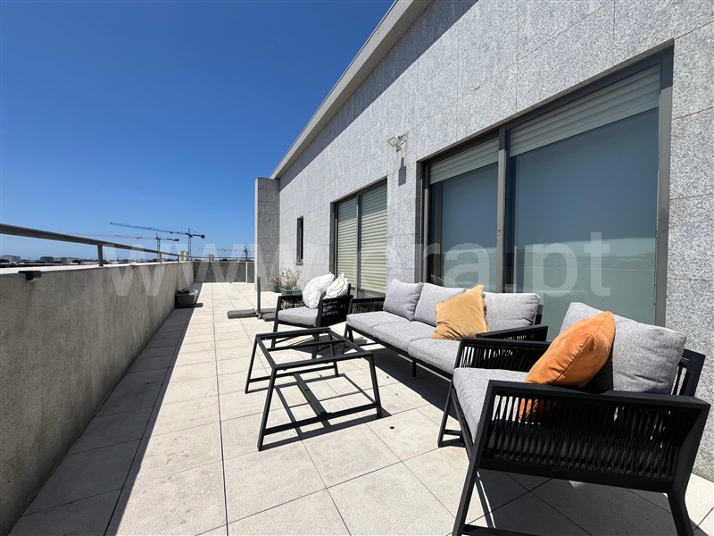 Apartamento T3 / Porto, Senhora do Porto
