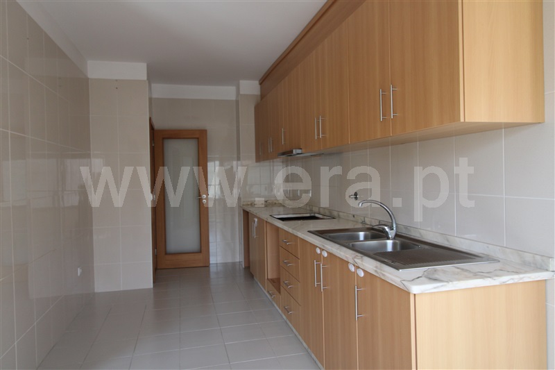 Apartamento T3 / Póvoa de Lanhoso, Fonte Arcada e Oliveira