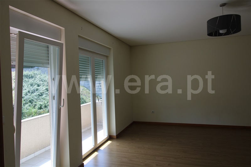 Apartamento T3 à venda em Fonte Arcada e Oliveira, Póvoa de Lanhoso — foto 4