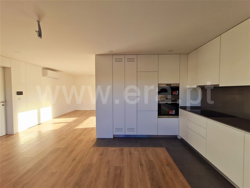 Apartamento T3 Póvoa de Lanhoso, Póvoa de Lanhoso (Nossa Senhora do Amparo) - 1461079 - 2