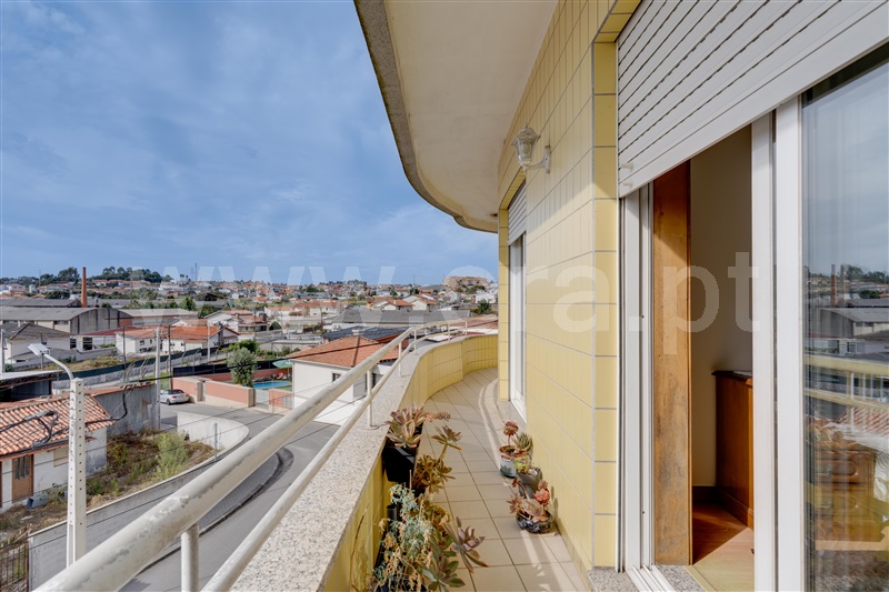 Apartamento T3 / Santa Maria da Feira, Lourosa