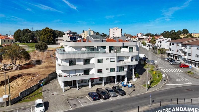 Apartamento T3 / Santa Maria da Feira, Lourosa