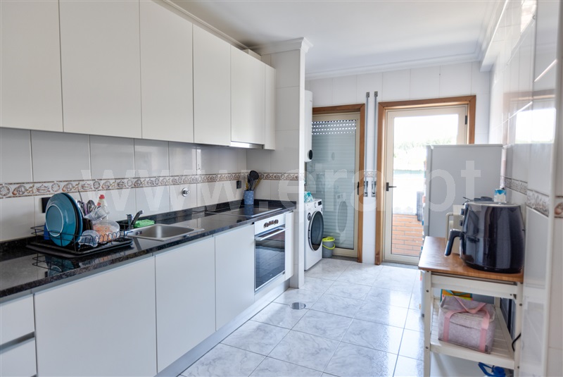 Apartamento T3 à venda em Lourosa, Santa Maria da Feira — foto 4