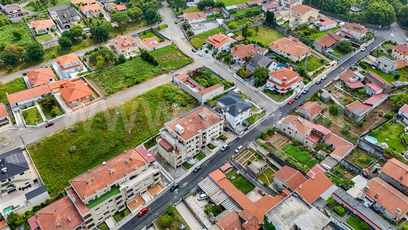 Apartamento T3 / Santa Maria da Feira, Paços de Brandão