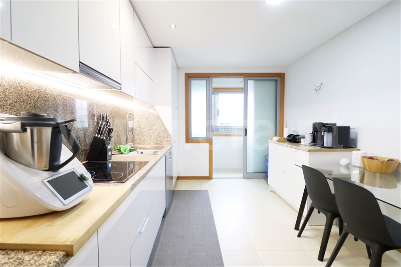 Apartamento T3 Santa Maria da Feira, PASSIONISTAS/ ESPARGO - 1504147 - 2