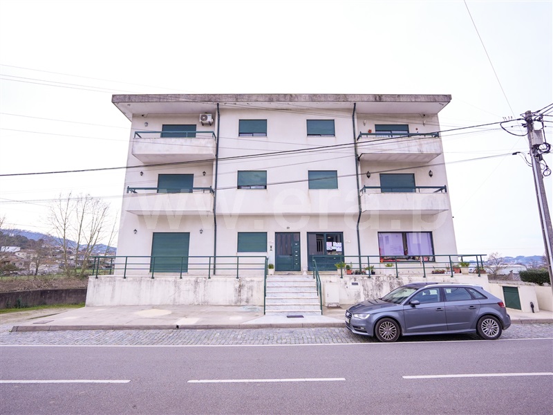 Apartamento T3 / Santo Tirso, São Salvador Campo