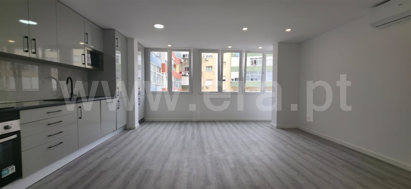 Apartamento T3 / Seixal, Amora