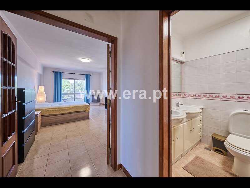 Apartamento T3 à venda em Cruz de Pau, Seixal — foto 3