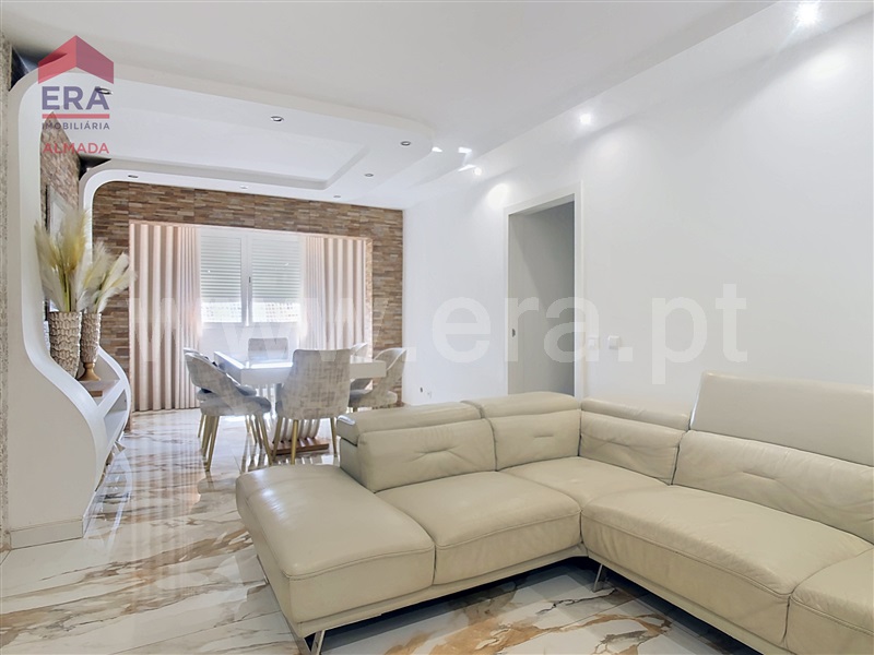Apartamento T3 / Seixal, Laranjeiro
