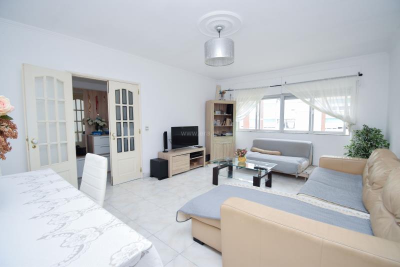 Apartamento T3 / Sintra, Cacém e São Marcos