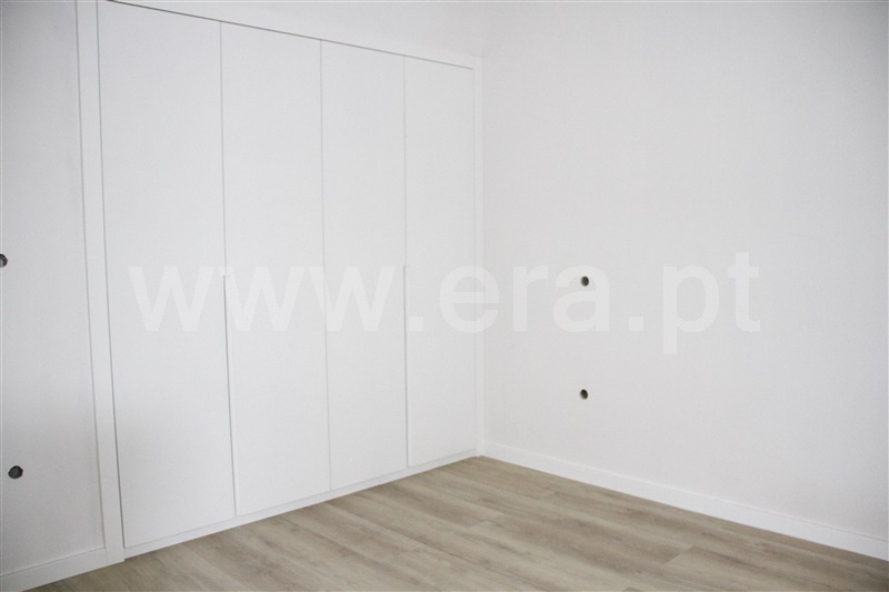 Apartamento T3 Vale de Cambra, Vila Chã, Codal e Vila Cova de Perrinho - 1407103 - 2
