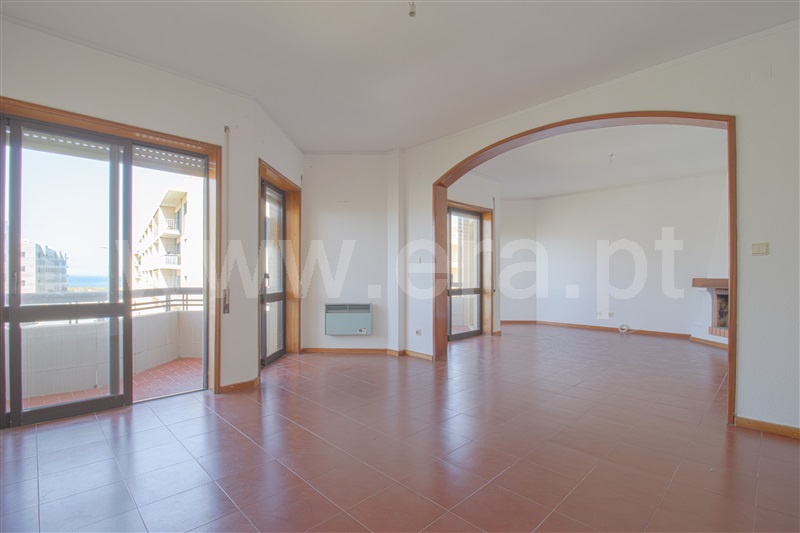 Apartamento T3 / Vila do Conde, Árvore