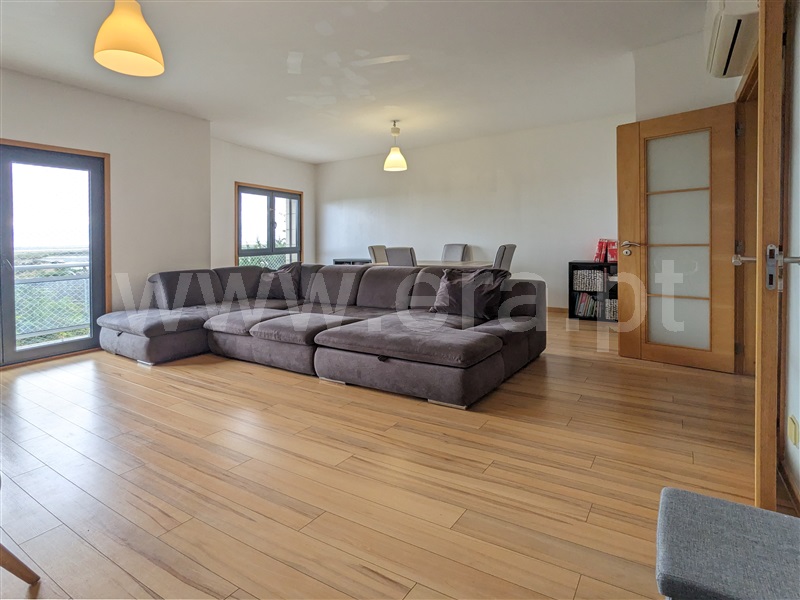 Apartamento T3 / Vila Franca de Xira, Póvoa de Santa Iria e Forte da Casa