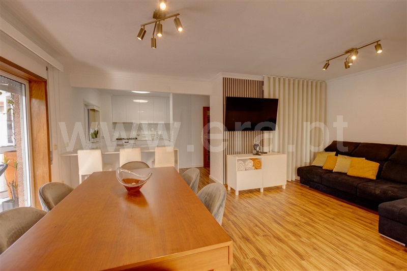 Apartamento T3 / Vila Nova de Famalicão, Ribeirão
