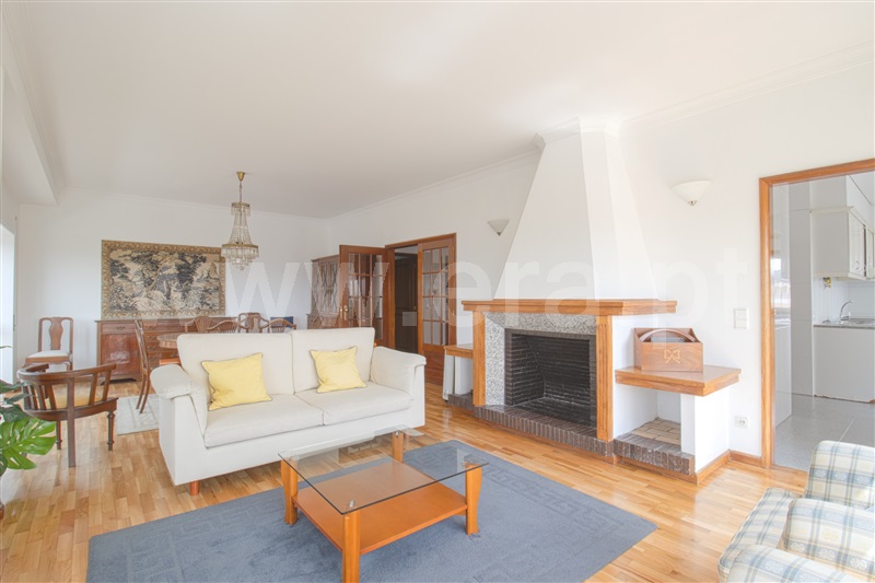Apartamento T3 / Vila Nova de Famalicão, Vila Nova de Famalicão e Calendário