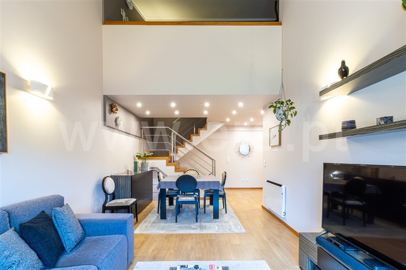 Apartamento T3 / Vila Nova de Gaia, Canelas