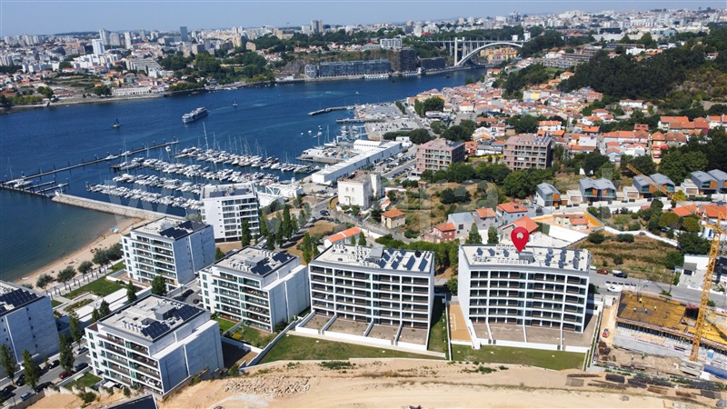 Apartamento T3 / Vila Nova de Gaia, Canidelo