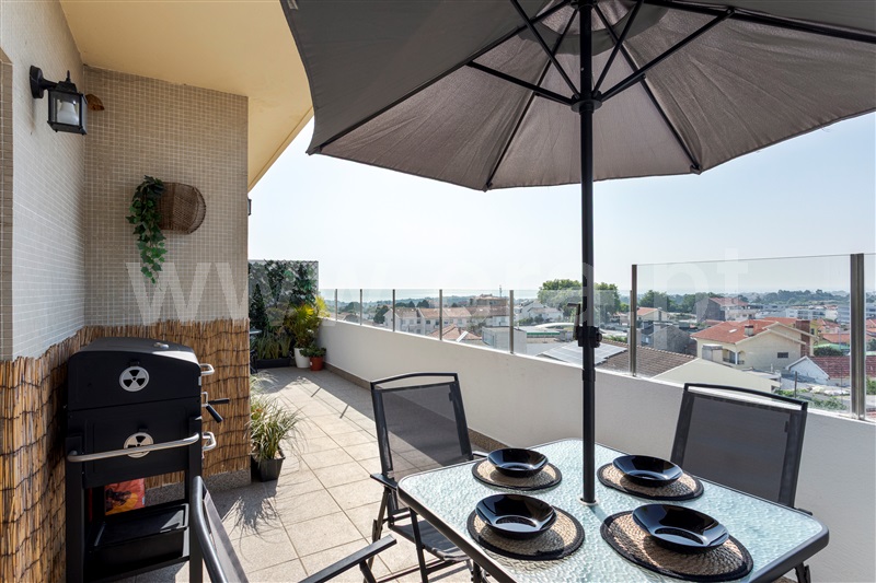 Apartamento T3 / Vila Nova de Gaia, Madalena