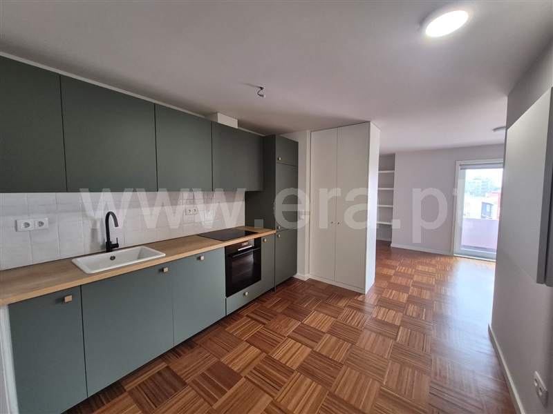 Apartment in Vila Nova de Gaia, Mafamude