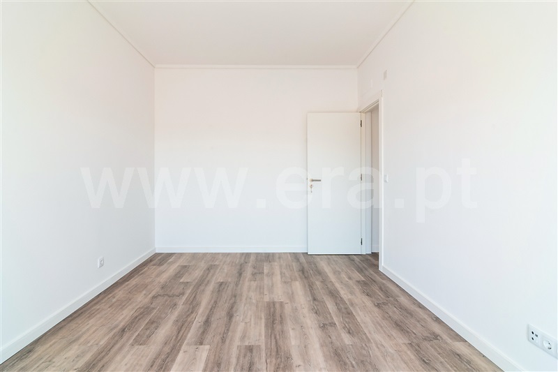 Apartamento T4 à venda em Almada, Cova da Piedade, Pragal e Cacilhas, Almada — foto 17